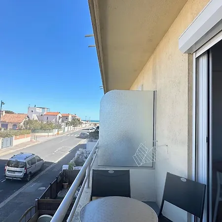 Avec Vue Au Pied De La *